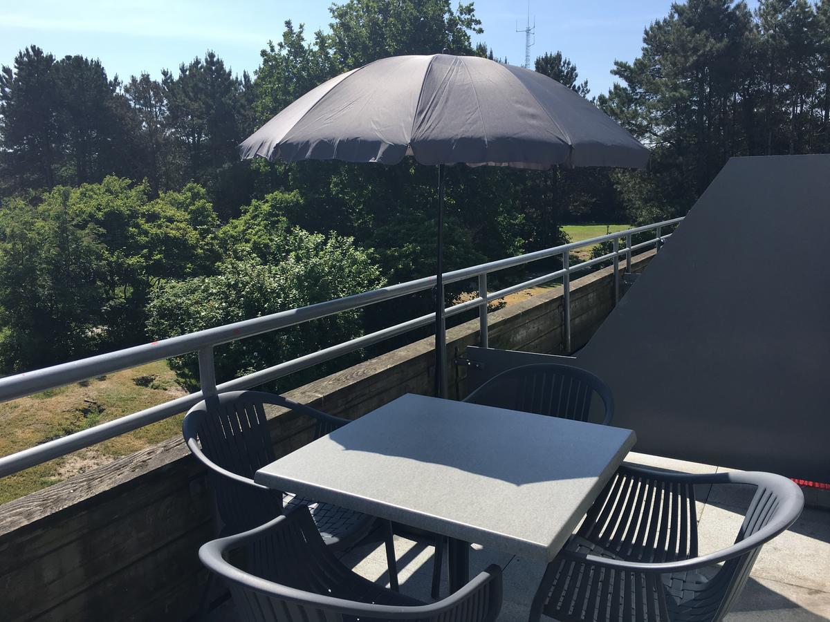 Appartement Ut & Thus, Resort Amelander Kaap Hollum  Exterior photo