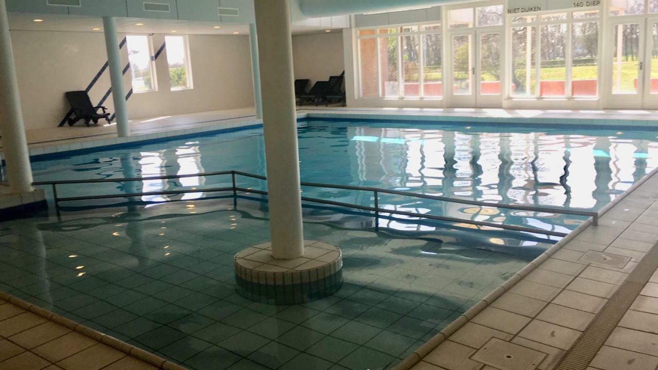 Appartement Ut & Thus, Resort Amelander Kaap Hollum  Exterior photo